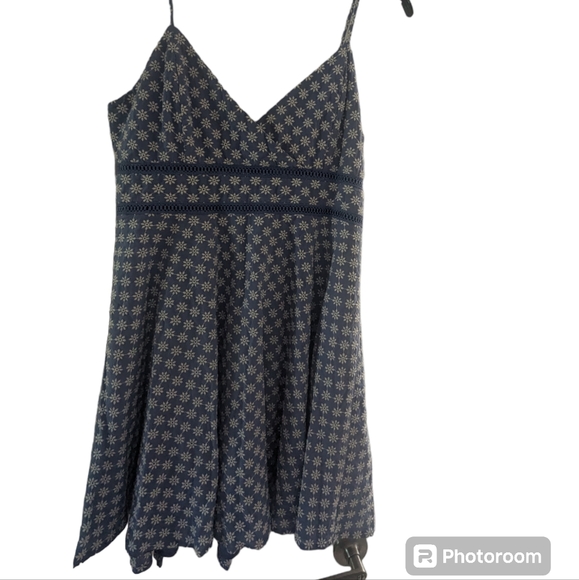 NWT💙 Francesca's Qwinn Ladder Trim Blue Mini Dress Sz Large - Picture 4 of 8